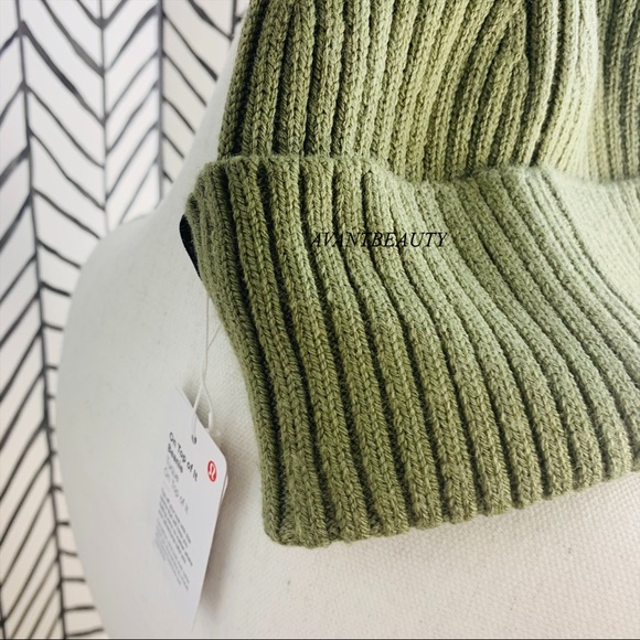 🔸 Lululemon on top of it beanie HLND Green OS - Picture 6 of 10